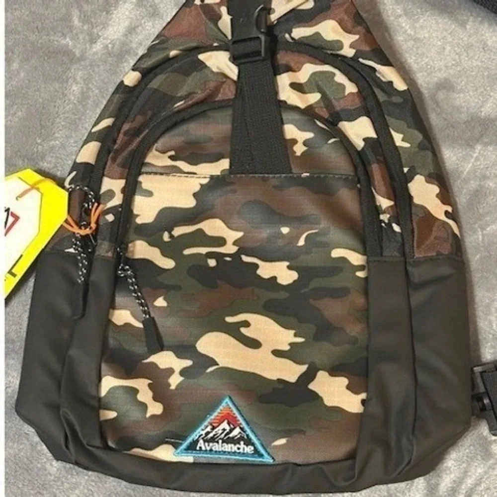 Avalanche Camo Sling Backpack Crossbody Bag Woodland Camouflage NWT Outdoor